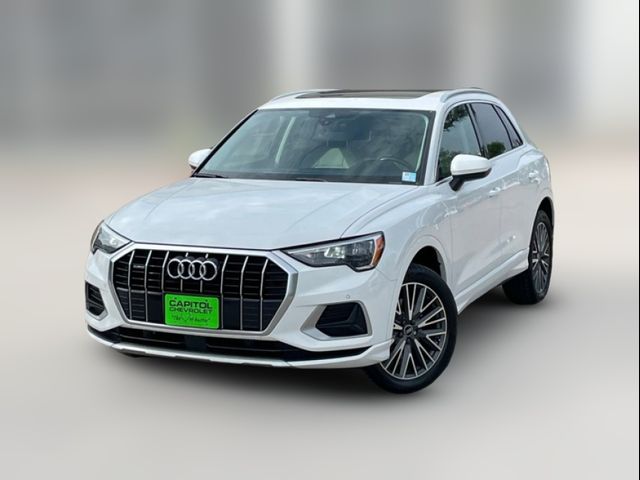 2022 Audi Q3 Premium