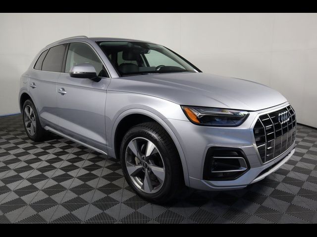 2022 Audi Q5 Premium