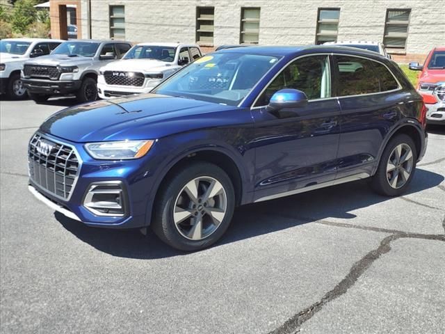 2022 Audi Q5 Premium