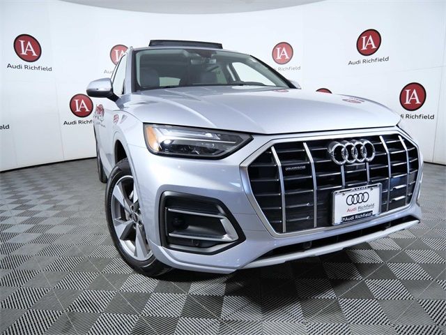 2022 Audi Q5 Premium Plus