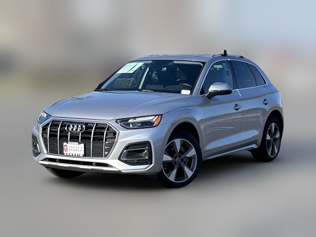 2022 Audi Q5 Premium Plus