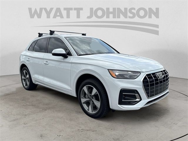 2022 Audi Q5 Premium Plus