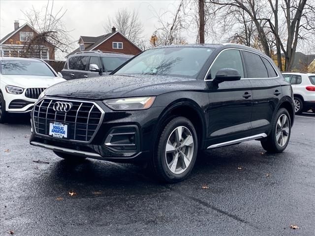 2022 Audi Q5 Premium Plus