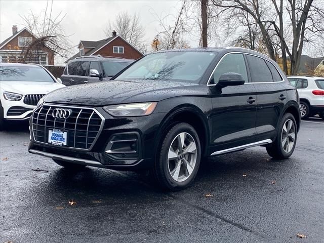 2022 Audi Q5 Premium Plus