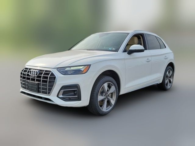 2022 Audi Q5 Premium Plus