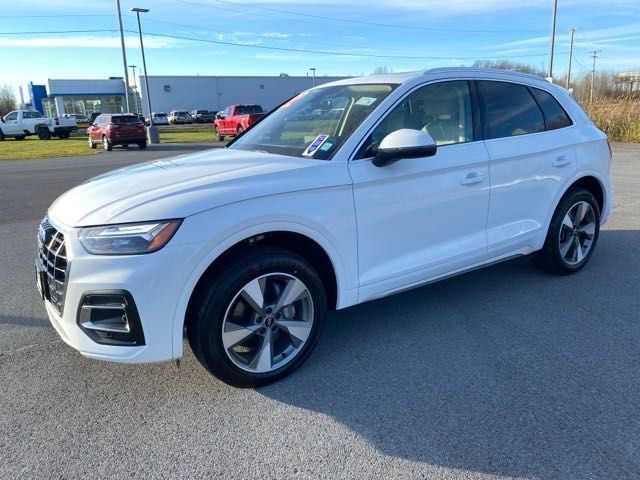 2022 Audi Q5 Premium Plus