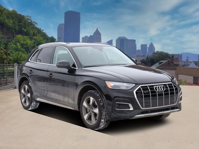 2022 Audi Q5 Premium Plus