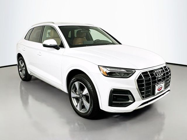 2022 Audi Q5 Premium Plus