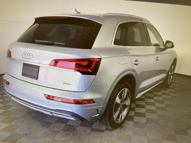 2022 Audi Q5 Premium Plus