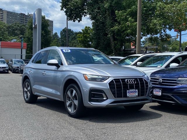 2022 Audi Q5 Premium Plus