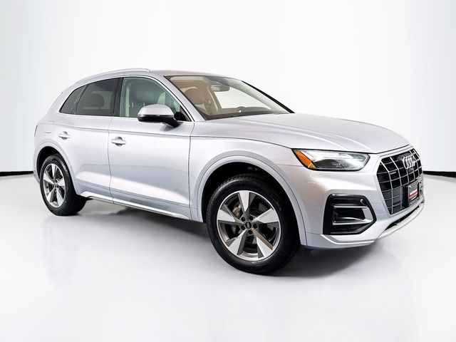 2022 Audi Q5 Premium Plus