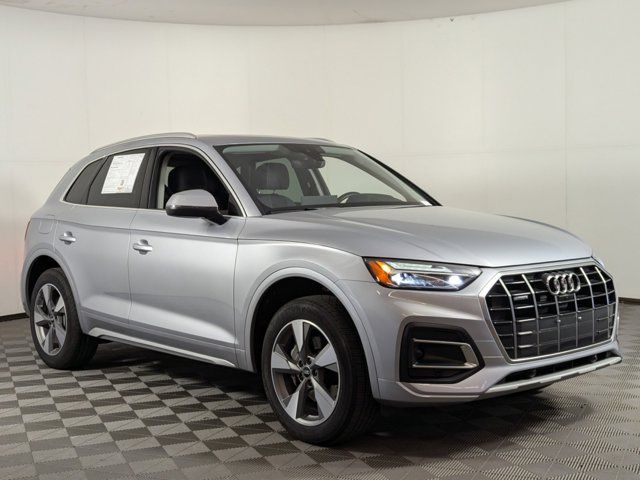 2022 Audi Q5 Premium Plus