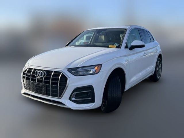 2022 Audi Q5 Premium Plus