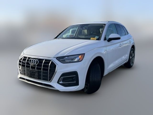 2022 Audi Q5 Premium Plus