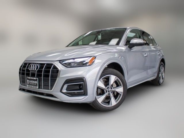 2022 Audi Q5 Premium Plus