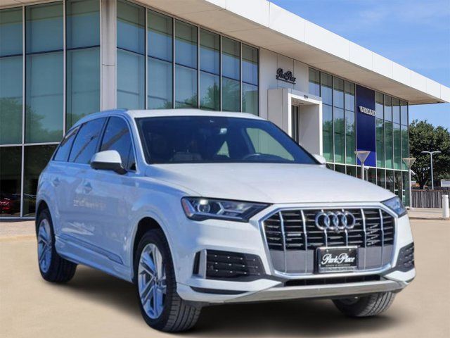 2022 Audi Q7 Premium