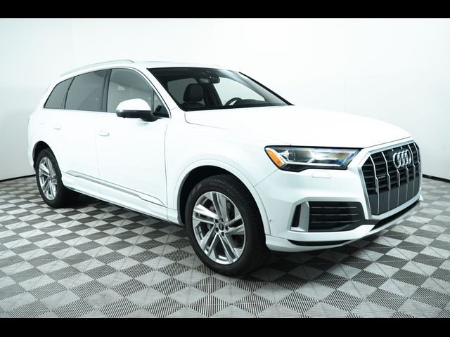 2022 Audi Q7 Premium