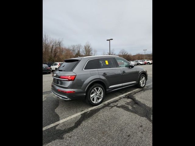 2022 Audi Q7 Premium