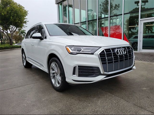 2022 Audi Q7 Premium