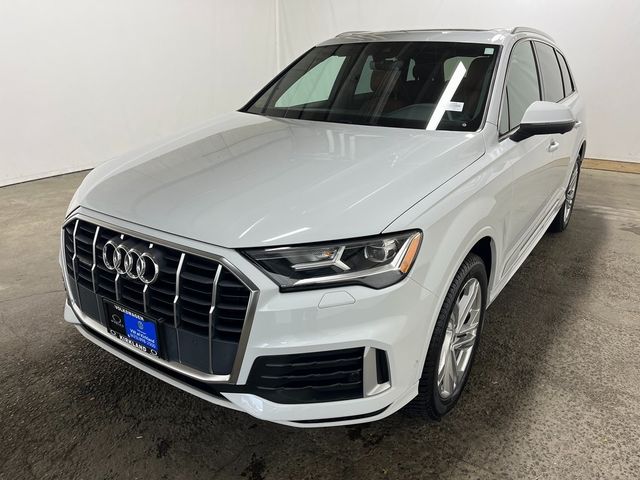 2022 Audi Q7 Premium