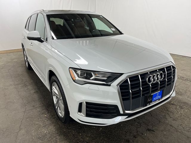 2022 Audi Q7 Premium