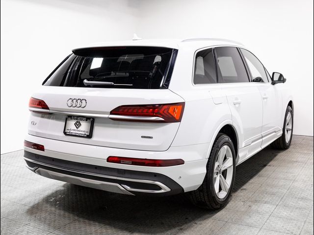 2022 Audi Q7 Premium