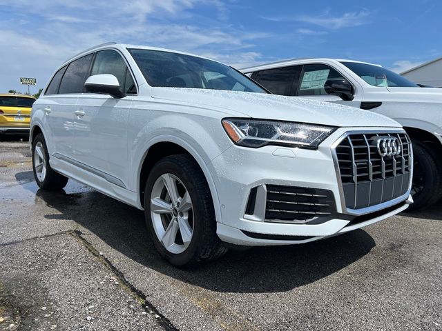 2022 Audi Q7 Premium