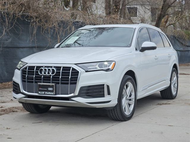 2022 Audi Q7 Premium