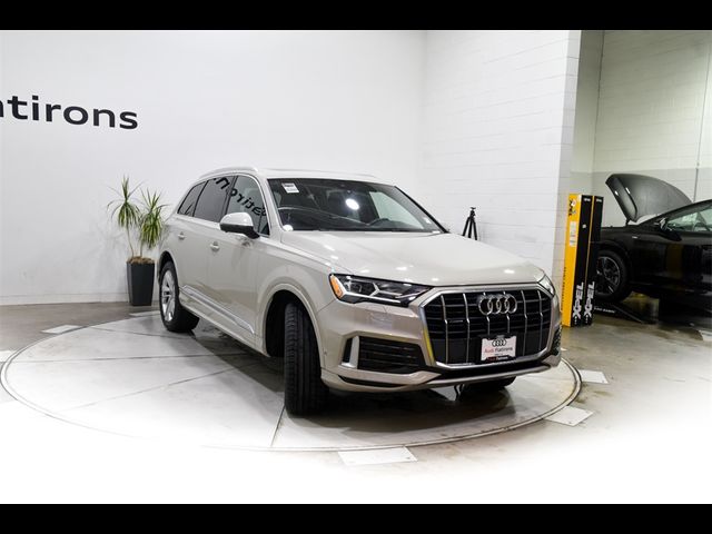 2022 Audi Q7 Premium