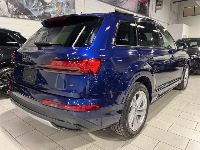 2022 Audi Q7 Premium