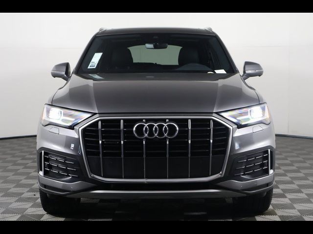 2022 Audi Q7 Premium