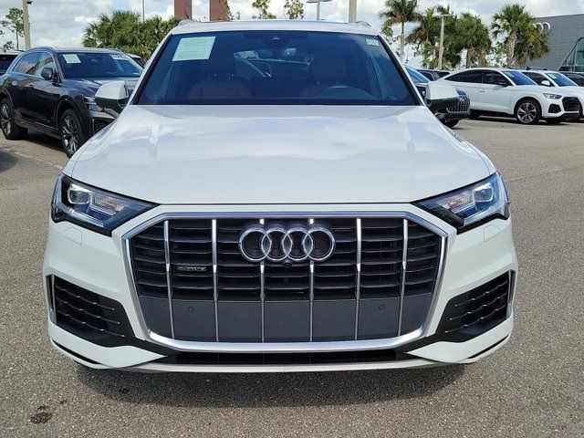 2022 Audi Q7 Premium