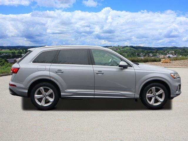 2022 Audi Q7 Premium Plus