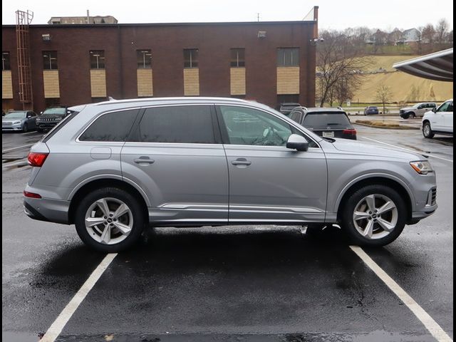 2022 Audi Q7 Premium Plus