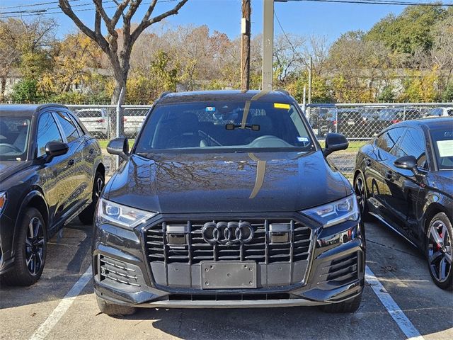 2022 Audi Q7 Premium Plus