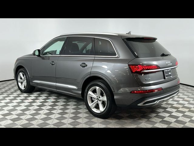 2022 Audi Q7 Premium Plus