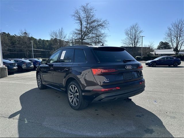 2022 Audi Q7 Premium Plus