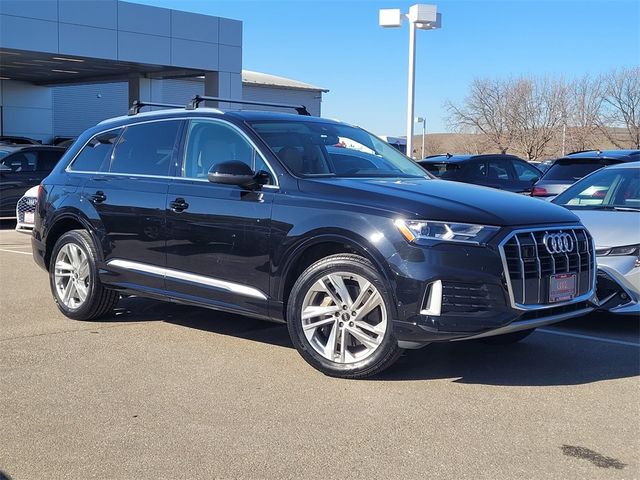 2022 Audi Q7 Premium Plus