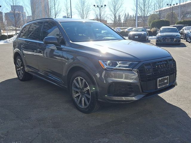2022 Audi Q7 Premium Plus