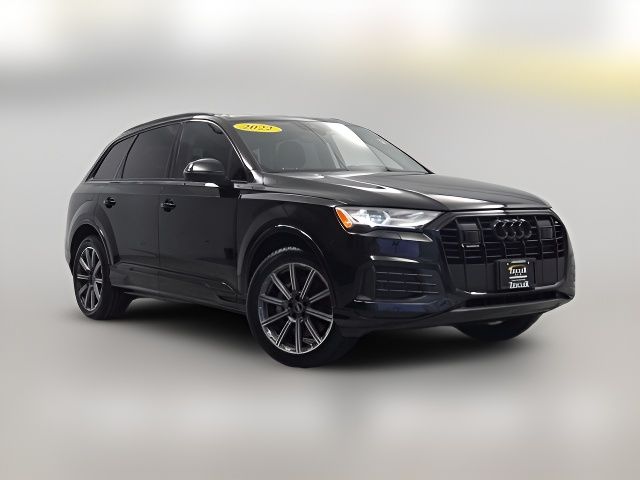 2022 Audi Q7 Premium Plus