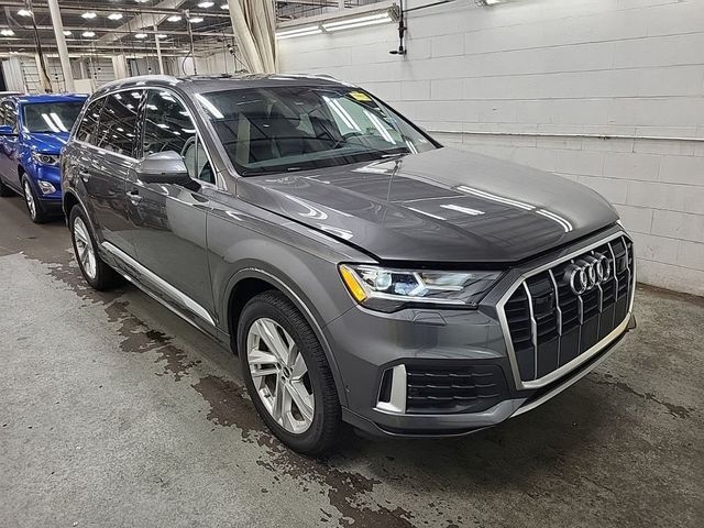 2022 Audi Q7 Premium Plus