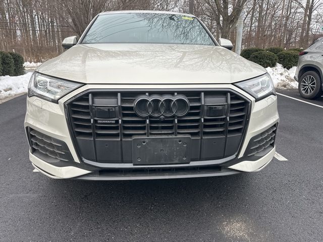 2022 Audi Q7 Premium Plus