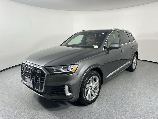 2022 Audi Q7 Premium Plus