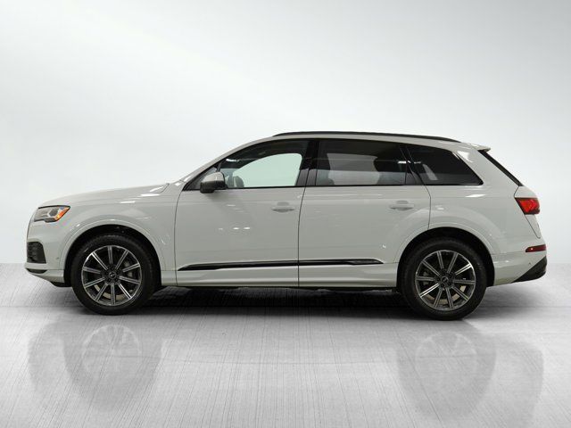 2022 Audi Q7 Premium Plus