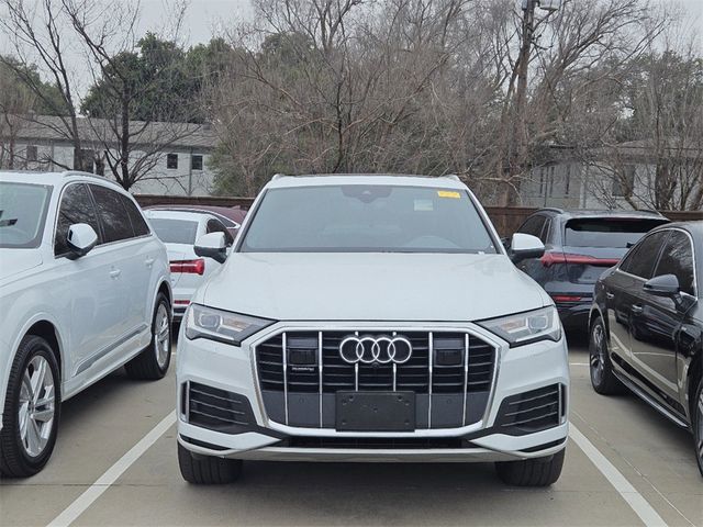 2022 Audi Q7 Premium Plus