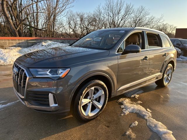 2022 Audi Q7 Premium Plus