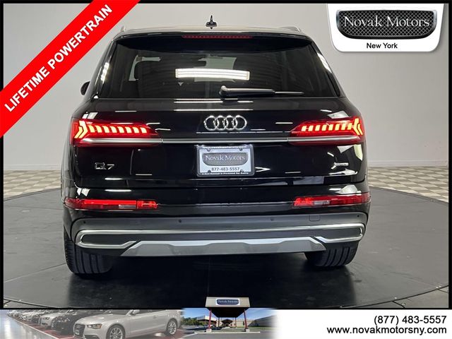 2022 Audi Q7 Premium Plus