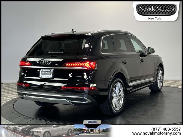 2022 Audi Q7 Premium Plus