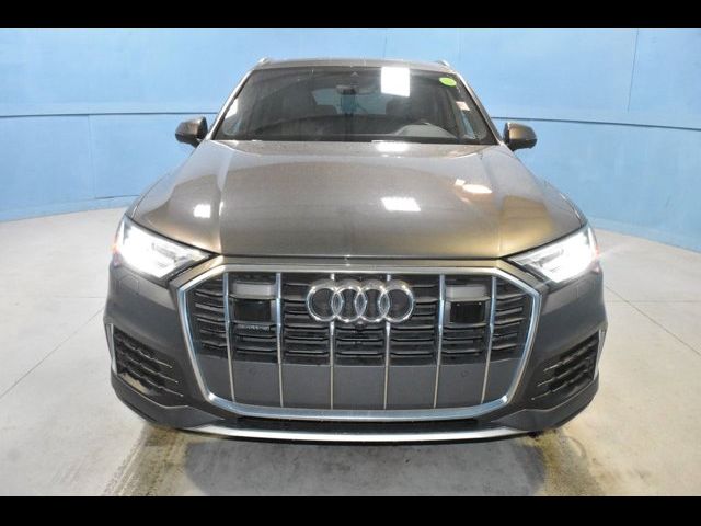 2022 Audi Q7 Premium Plus