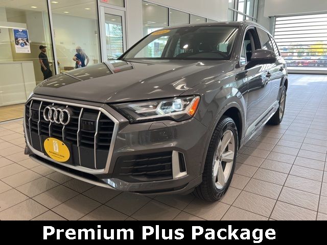 2022 Audi Q7 Premium Plus